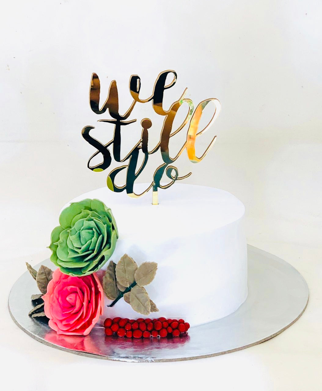 Custom Made Cake Toppers by Giftlay