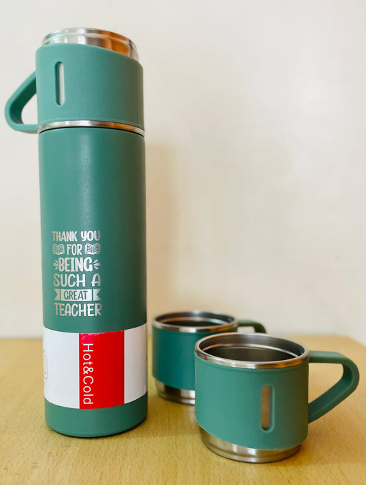 Thermostat flask/bottle with mug as lid - Personalised with Name/brand