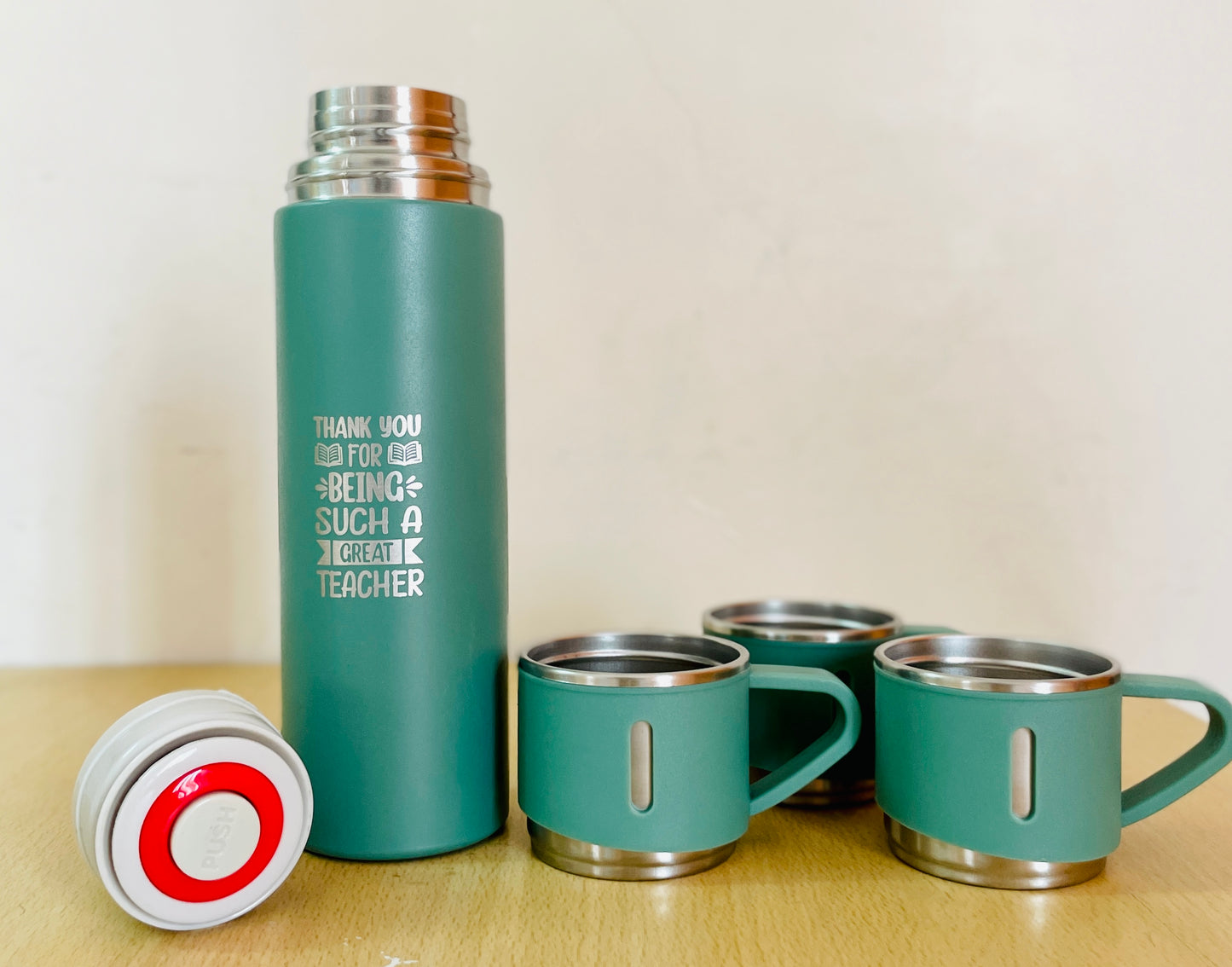 Thermostat flask/bottle with mug as lid - Personalised with Name/brand